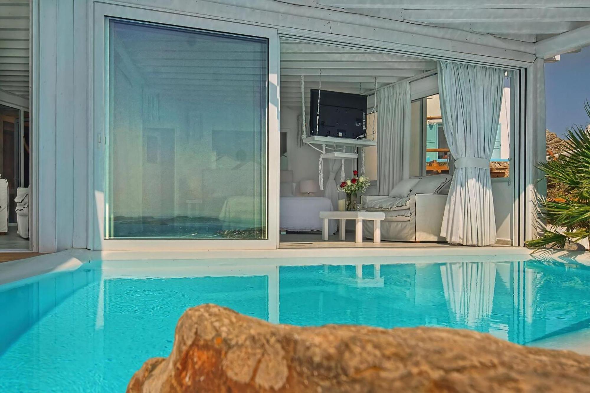 Exquisite Mykonos Cielo 2 Bedroom Private Pool And Outdoor Jacuzzi Panoramic Sea And Sunset View Gym Helipad Tennis Court , Fanari (Mykonos)